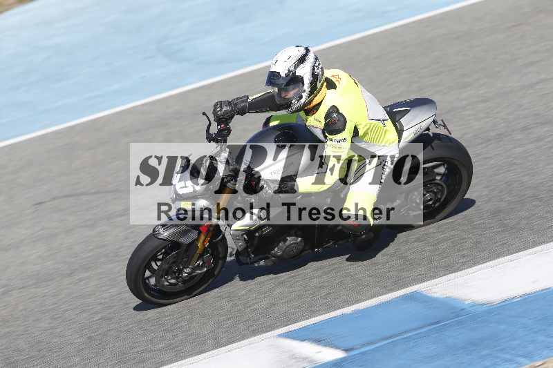 /Archiv-2024/02 29.01.-02.02.2024 Moto Center Thun Jerez/Gruppe gruen-green/65